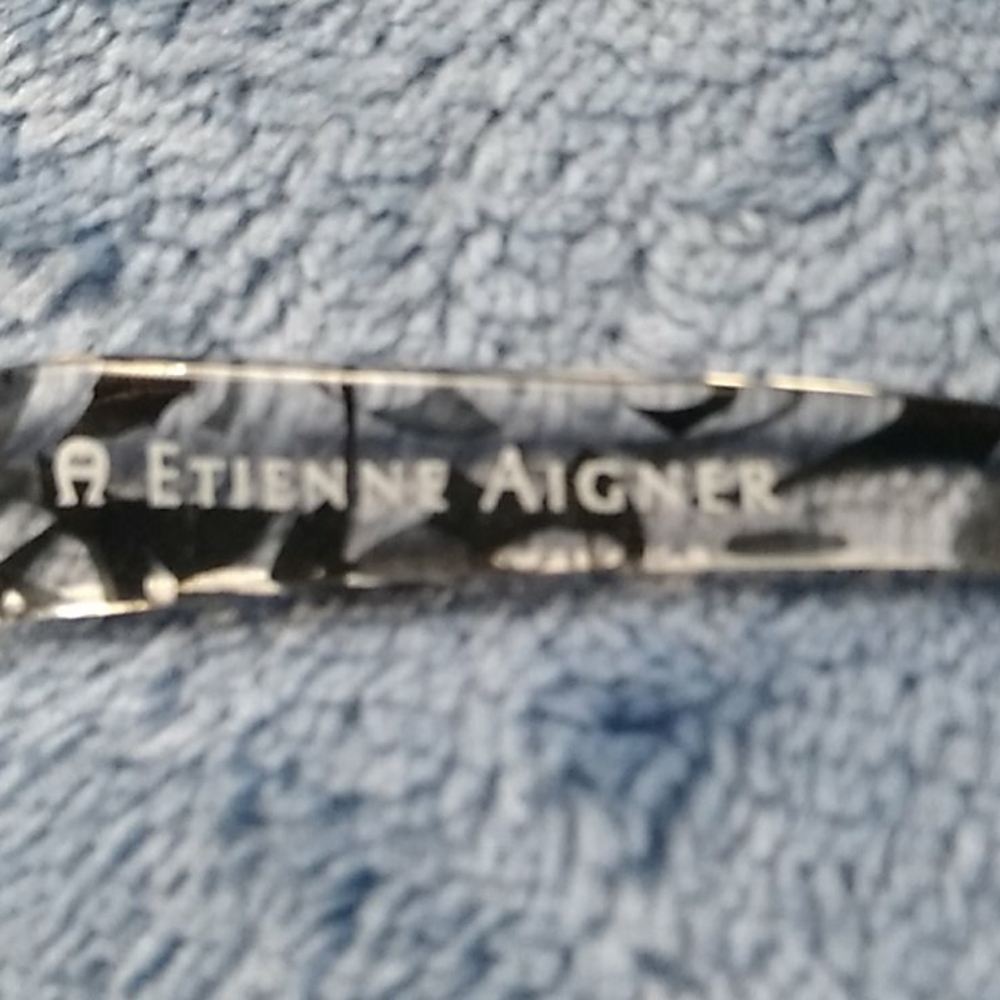 Reading Glasses - Picture 3 of 5